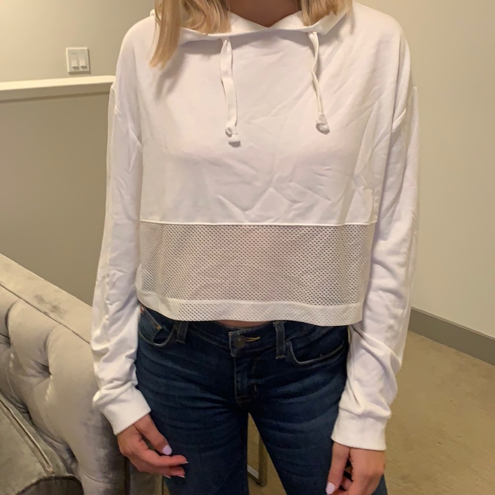 Cropped mesh white top